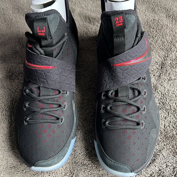 Nike Lebron 14 Mens Size 11.5 style # 852405-004. - Picture 3 of 8